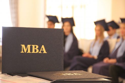 MBA за рубежом : отличная возможность получить качественное бизнес-образование и престижный диплом