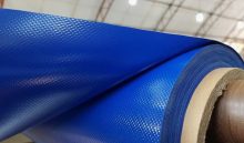 ПВХ тент оптом: преимущества материала и сферы применения